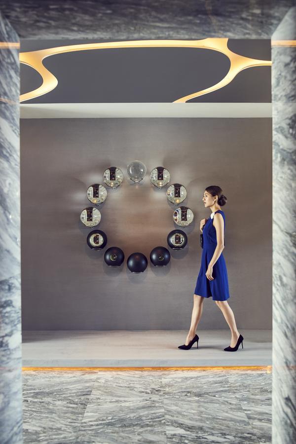 מלון גאושיונג Silks Club מראה חיצוני תמונה The 12-Ball Clock